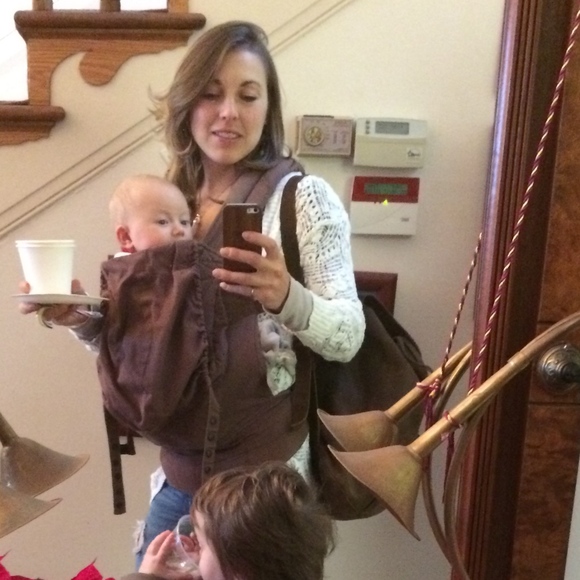 Meet your Posher, Andrea - Picture 1 of 2